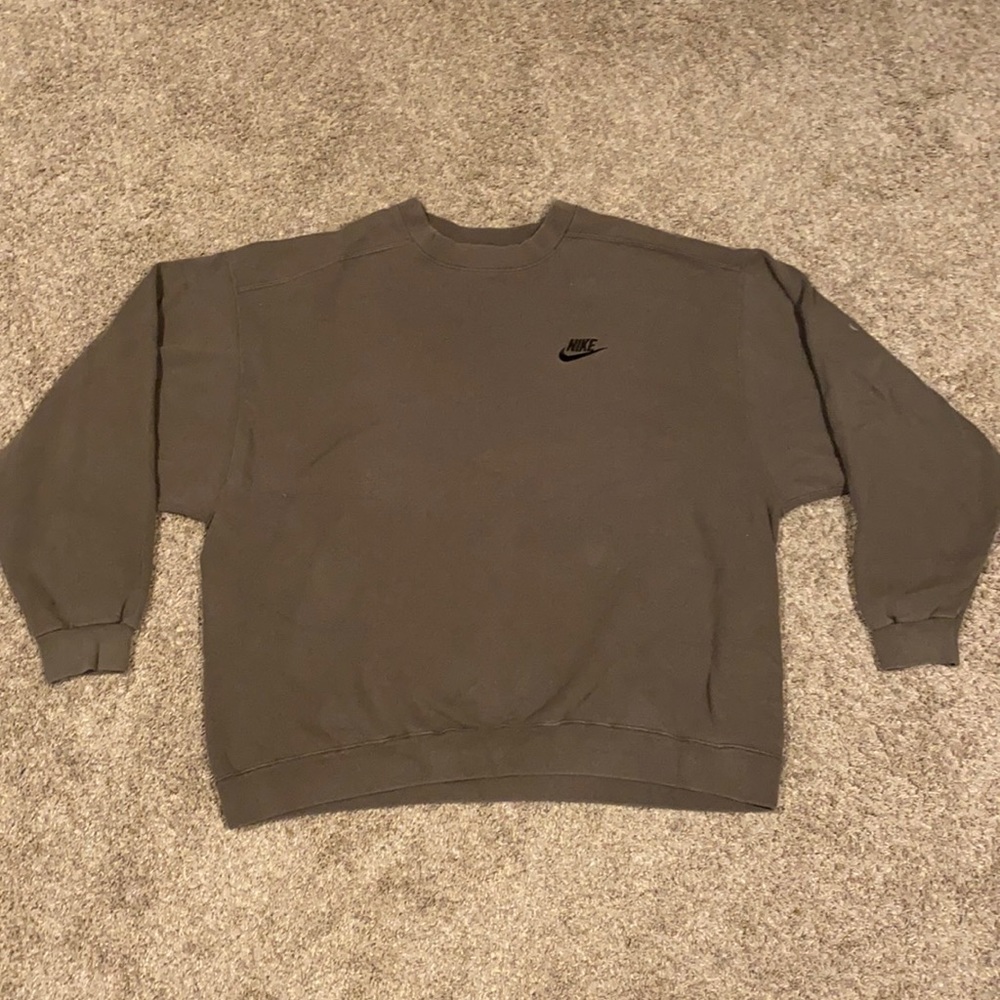 Nike gray crewneck sweatshirt